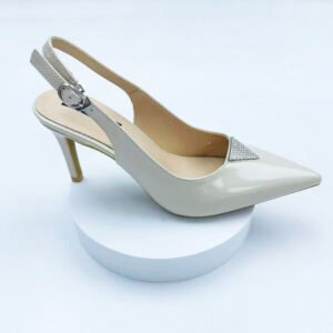 high-heeled shoes