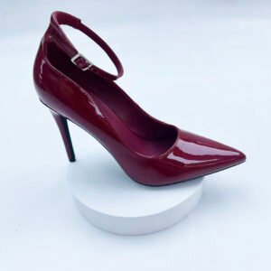 high-heeled shoes