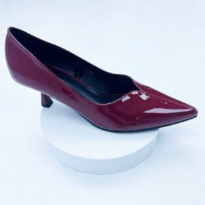 high-heeled shoes