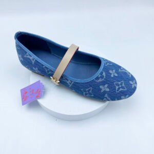 flat shoes
