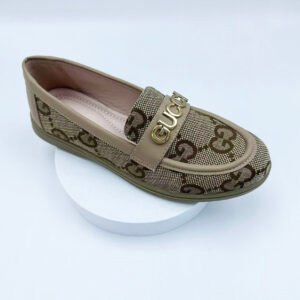 flat shoes