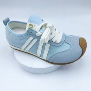 Sports shoes