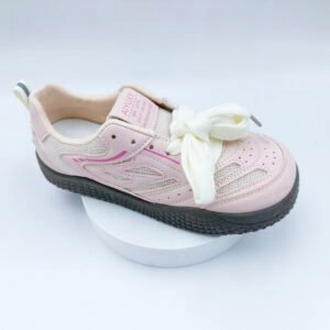 Sports shoes