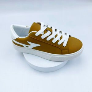 Sports shoes