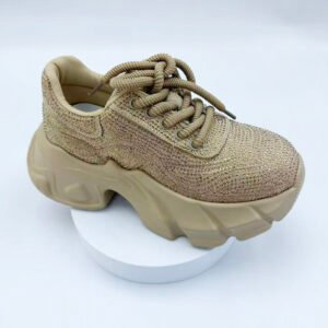 Sports shoes