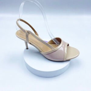 High-heeled shoes