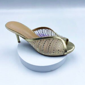 High-heeled shoes