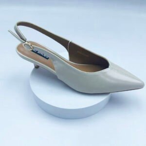 high-heeled shoes